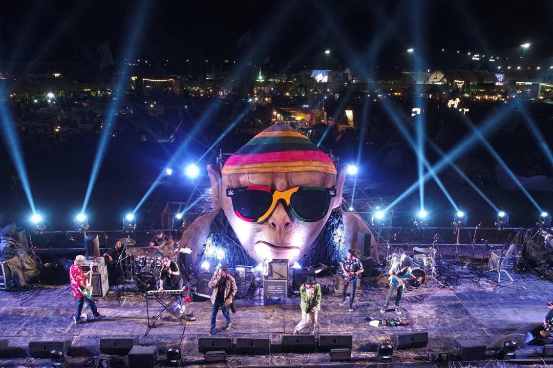 Pan Buri Ram Stage, view 7